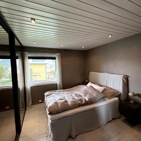 Vakantiehuis Hjem I Tromso *